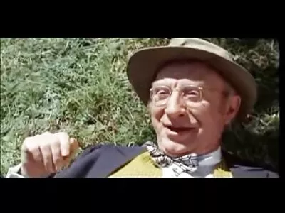 ಹವ್ಯಾಸಿ ಹೊಂಬಣ್ಣದ ಹುಡುಗಿ ಪ್ಯಾರಿಸ್ ಸ್ವೀಟ್ ಸಾರ್ವಜನಿಕವಾಗಿ ಸರಾಸರಿ ಪೆಕರ್ ಅನ್ನು ಹೀರುತ್ತಾಳೆ